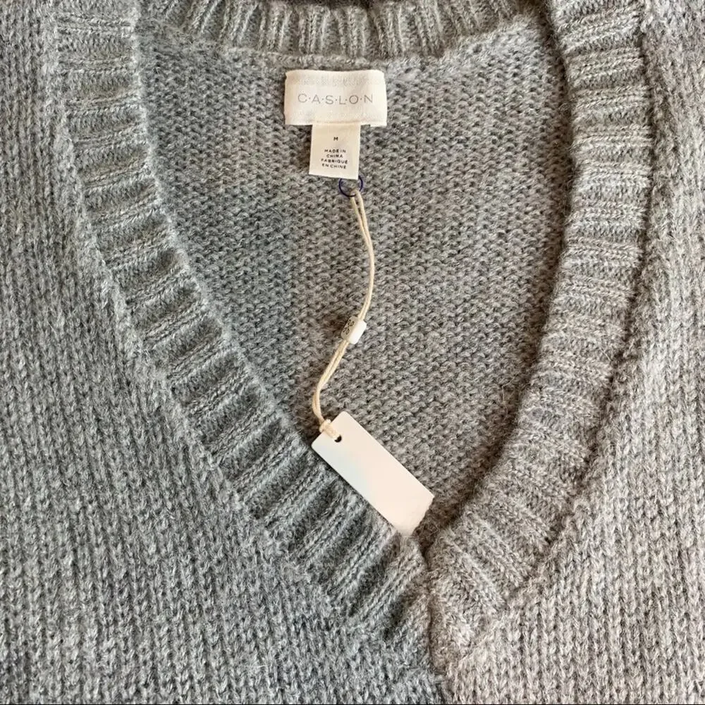 NWOT Caslon Grey Heather V-Neck Sweater, Sz M - Picture 3 of 7